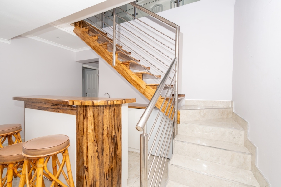 3 Bedroom Property for Sale in Paradise Beach Western Cape
